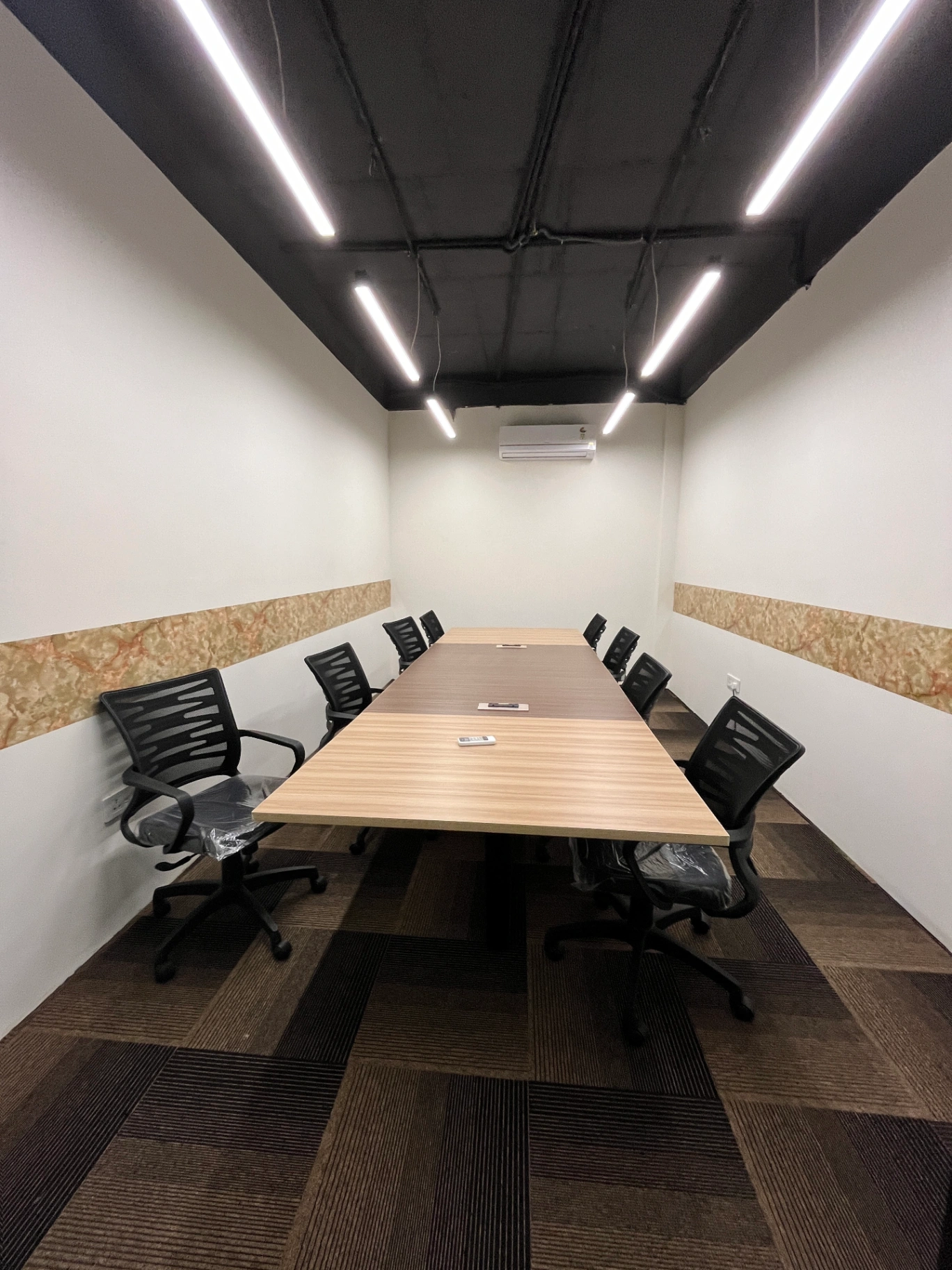 Meeting Room (12 seater)